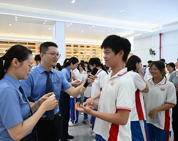 ed0459980fafd935dc67fbe38cb3a603.jpg